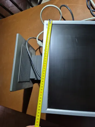 Monitor LG Flatron Plata