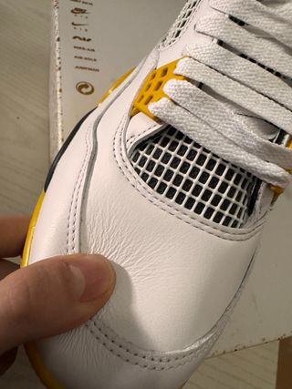 Jordan 4 Retro Bianco Giallo