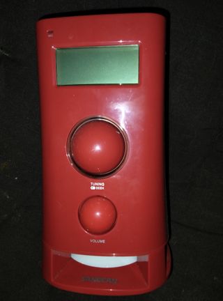 Radio Reloj Despertador Doble Alarma Rojo