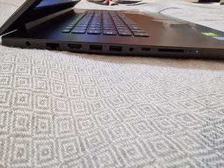 Portátil Lenovo i7 20GB RAM