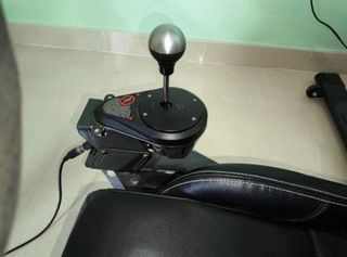 Volante Thrustmaster T300 + Playseat + Palanca