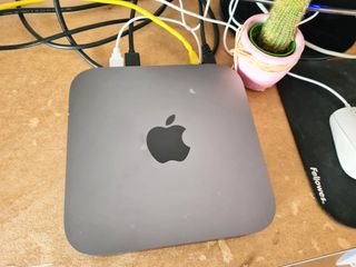 Apple Mac mini 3.6 Ghz 2018 SSD 8GB Ram Ordenador