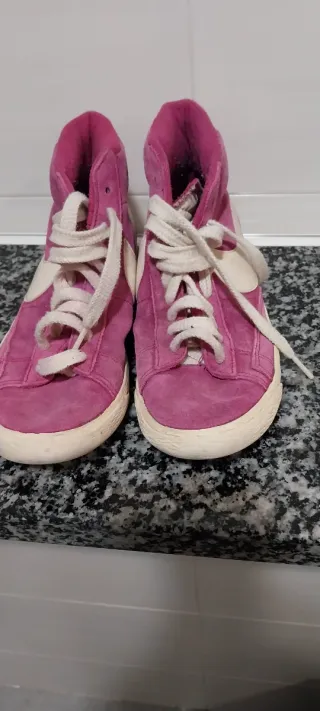 Zapatillas Nike Botas Rosa y Blanco