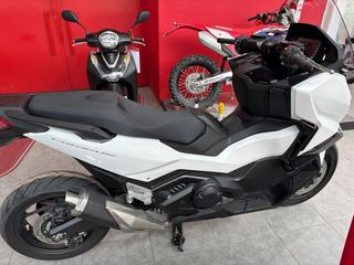 HONDA FORZA 750