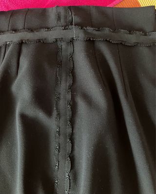 Falda midi recta negra. Purificación García.