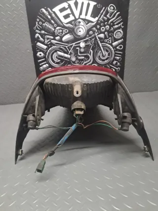 Piloto + Portamatriculas Kymco Bet&Win 250 2006