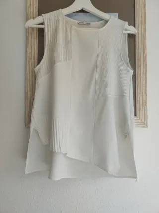 Blusa sin mangas Zara
