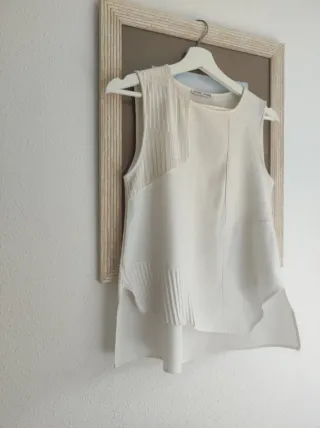 Blusa sin mangas Zara