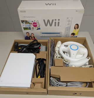 Nintendo Wii Family Edition Blanca + Juegos