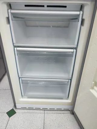 Nevera Bosch Inox A+ 200x60cm con garantía