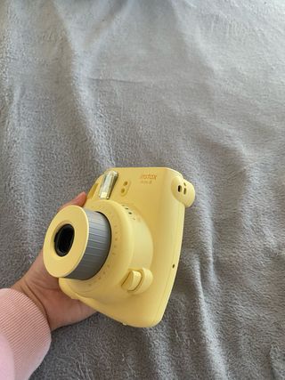 Cámara Fujifilm Instax Mini 8 Amarilla