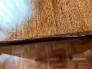 Aparador de madera marrón