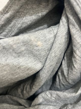 Sudadera Nike con capucha gris