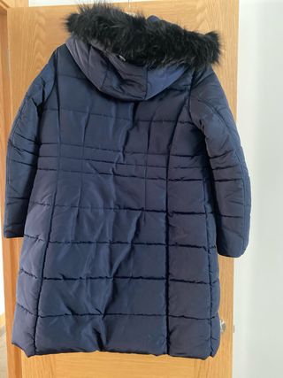 Abrigo azul largo acolchado