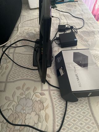 Mini PC Asus PN61 i5-8265U 250gb y 512 gb ssd