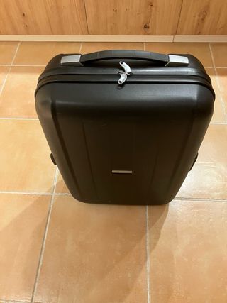 Pareja Maletas Samsonite Negra y gris