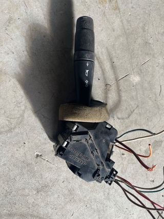 Mandos Limpia Parabrisas y Luces Peugeot 205