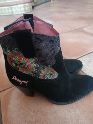 Botín Desigual Negro Multicolor