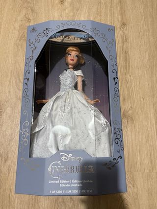 Disney Cinderella  Edición Limitada 75 aniversario