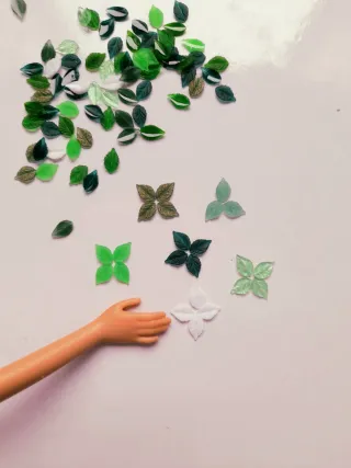 foglie per le decorazioni natalizie di Barbie