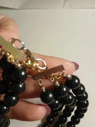 Collana girocollo perle nere e oro