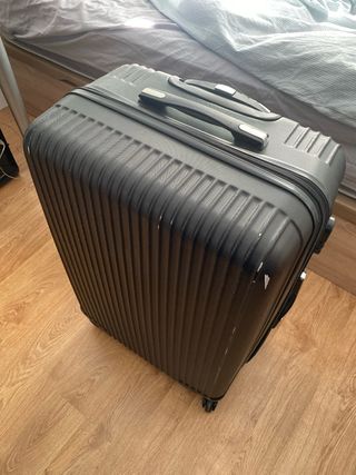 Maleta de viaje negra