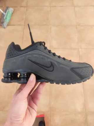 Zapatillas Nike Shox R4 NUEVA t.38,5