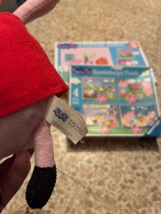 Lote 2 Puzzles y un peluche  Peppa Pig