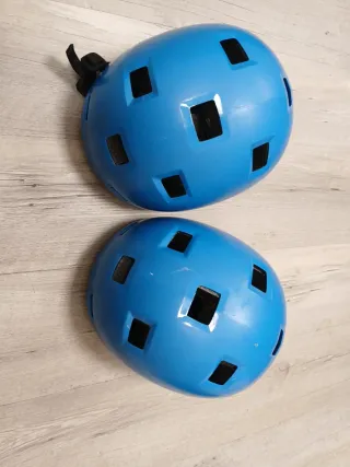 Casco Oxelo ajustable azul