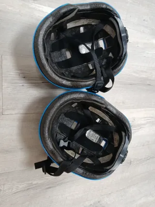 Casco Oxelo ajustable azul