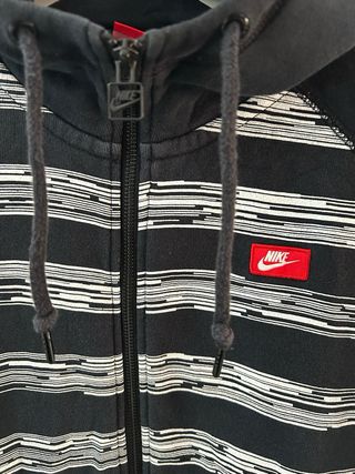 Sudadera Nike Hombre Negra y Blanca