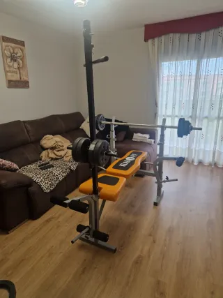 BANCO DE PESAS Y MUSCULACION CON POLEA