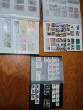 Colección de sellos variados