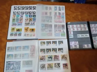 Colección de sellos variados