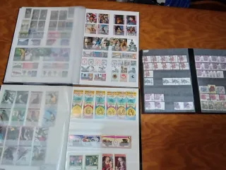 Colección de sellos variados