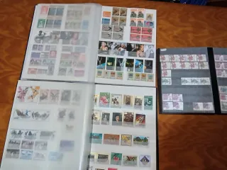 Colección de sellos variados