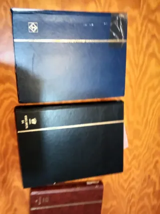 Colección de sellos variados