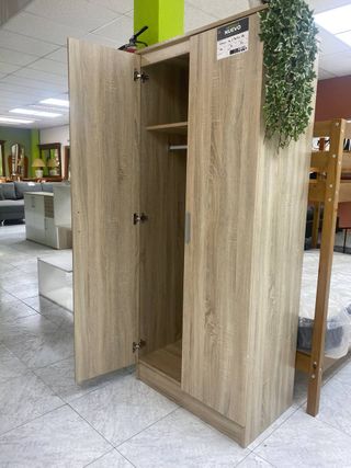 Armadio in legno con 2 ante e 2 cassetti