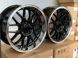 2+2llantas 8x18 y 9x18 et20 buje 74.1 stilo bbs ch