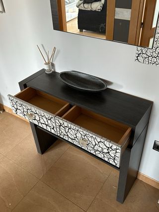 Mueble recibidor y espejo moderno