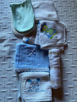 Ropa de cochecito y mantilla bebé