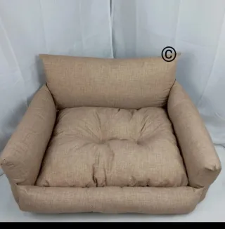 Cuccia per cani beige