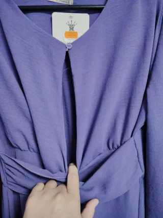 Vestido morado elegante