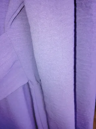 Vestido morado elegante