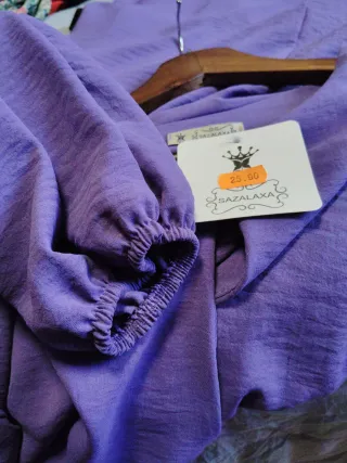 Vestido morado elegante