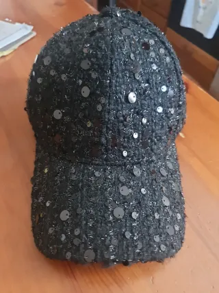 Visera tweed con lentejuelas