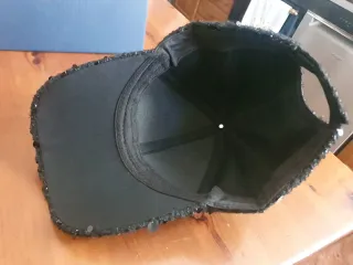 Visera tweed con lentejuelas