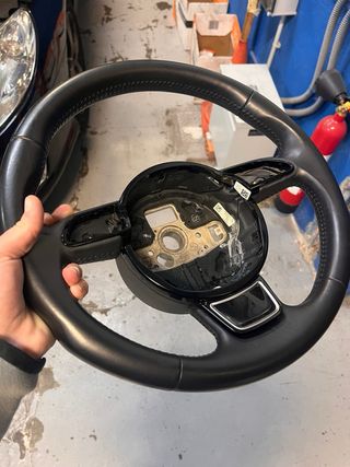Volante Audi Negro