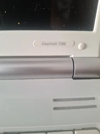 Packard Bell Easynote TJ66 Portátil