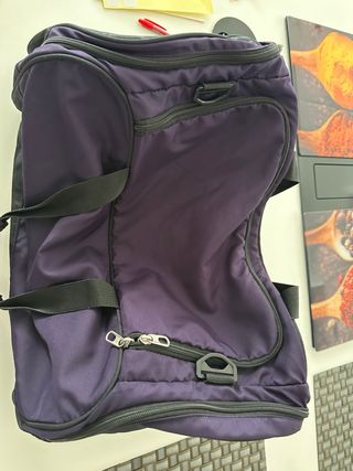 Bolsa de deporte Nike morada, lavada para venderla